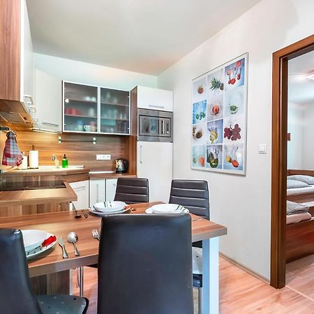 Horná Lehota Apartment Emilka Tale-Wellness 5 Min-Balcony-Hiking-View מראה חיצוני תמונה