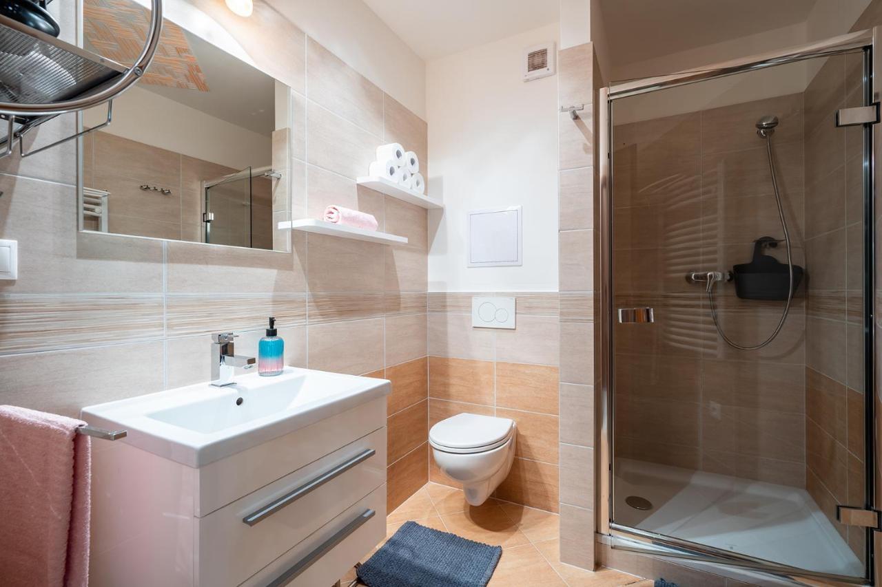 Horná Lehota Apartment Emilka Tale-Wellness 5 Min-Balcony-Hiking-View מראה חיצוני תמונה