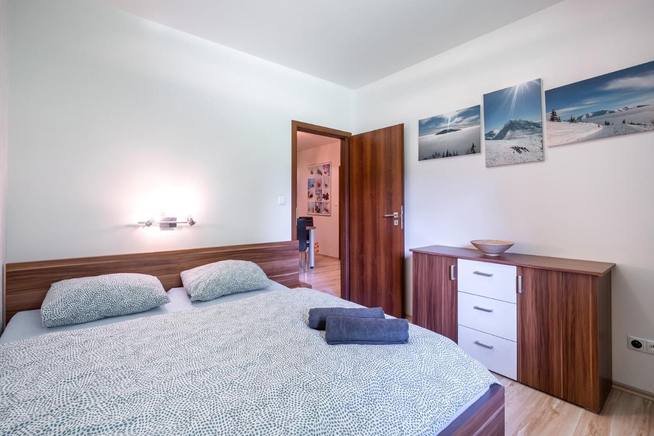 Horná Lehota Apartment Emilka Tale-Wellness 5 Min-Balcony-Hiking-View מראה חיצוני תמונה